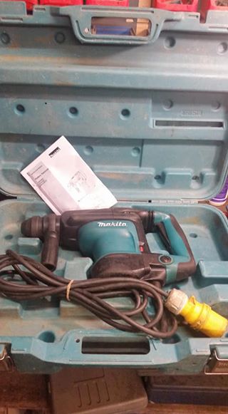 Makita HR3210C SDS Drill/Breaker 110v 